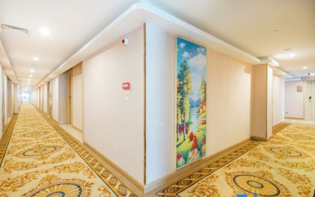 Vienna Hotel (Jiangmen Changan Road Pedestrian Street)