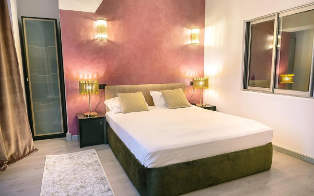 Phoenicia Suites