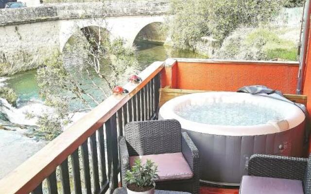 Chez Ines - Arbois Centre Jaccuzzi