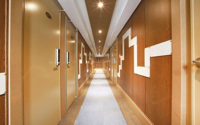 Abata Business Hotel
