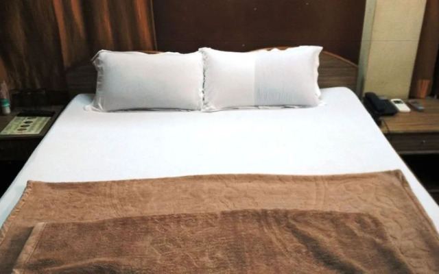 Hotel Aasthaa