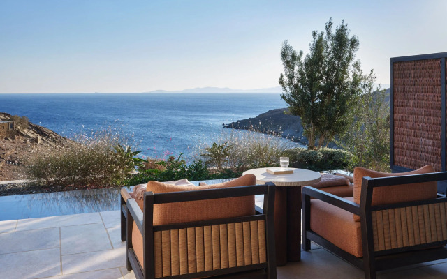 Odera, Tinos, Autograph Collection