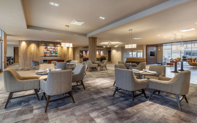 Cambria Hotel Omaha Downtown