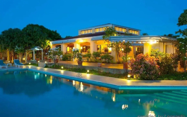 Mount Nevis Hotel