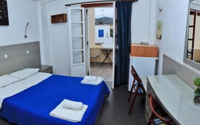 Tonia Hotel
