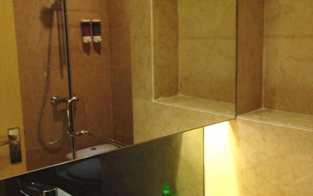 Louidon Mega Gloden Sunshine Apartment