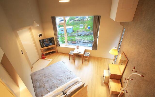 Namiseom Koi Couple and Family Pension