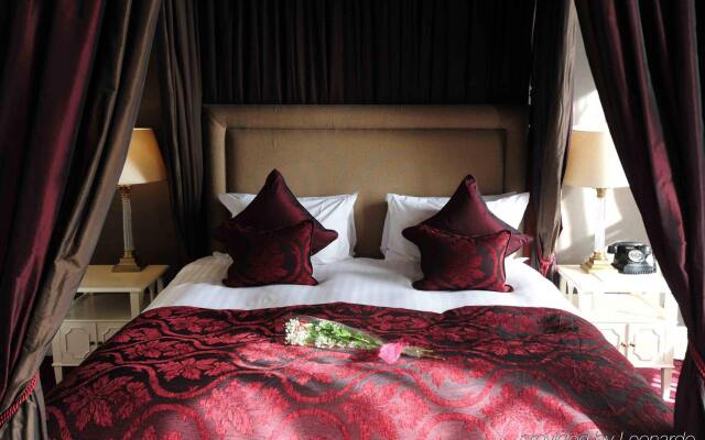 hotelImage