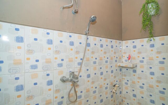 RedDoorz @ Oro Oro Ombo Batu