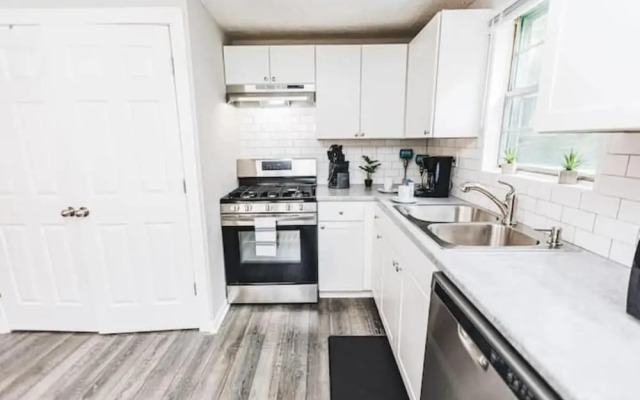 47th Place Forest Park