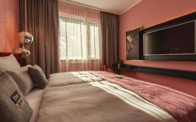 Holiday Inn, the niu - Loco Munich North by IHG