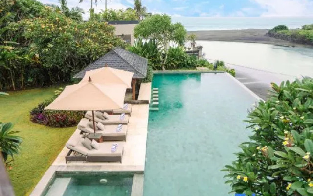 OMEKAI Cemagi by Nakula