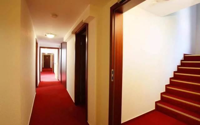 Celina Hotel