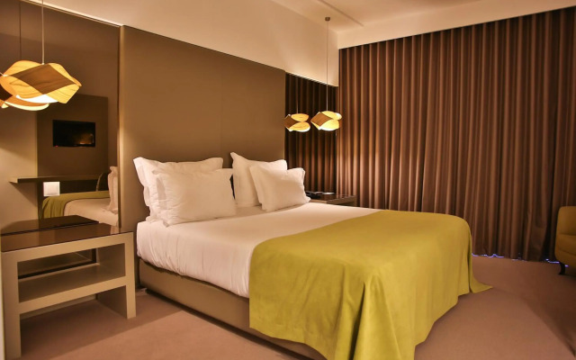 Delfim Douro Hotel