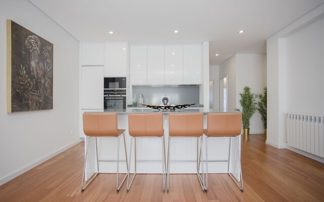 Liiiving -Luxury River View Apartment XI