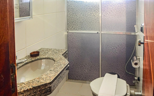 Apto 3Qts Cond. c/ piscina a 600m da Praia CEE202