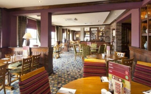 Premier Inn Farnborough West - Southwood