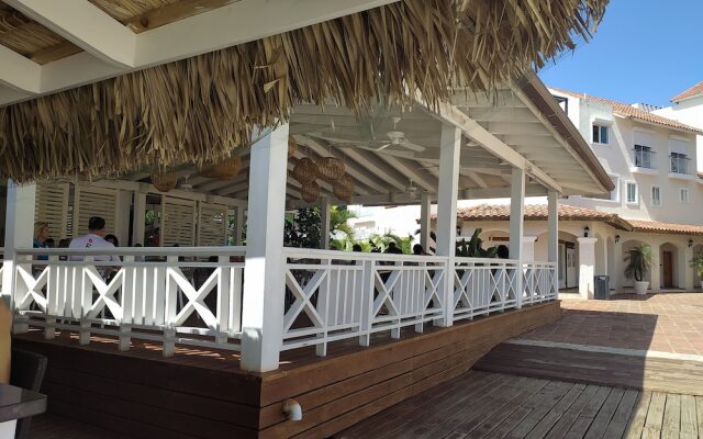 Cadaques Caribe Apartment