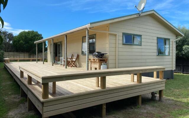 Hibiscus House - Mangawhai Heads Holiday Home