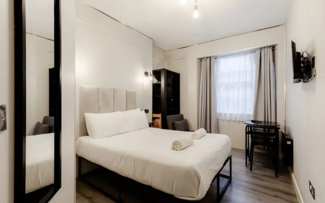 Britannia Court Hotel