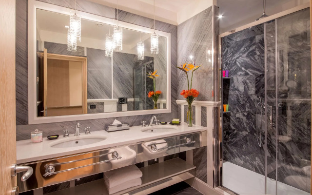 The Inn at the Spanish Steps