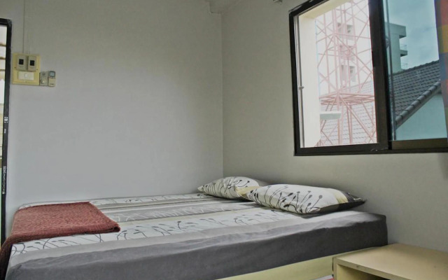 Saeng Chan Apartment