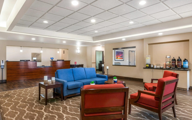 Comfort Inn & Suites Yuma I-8