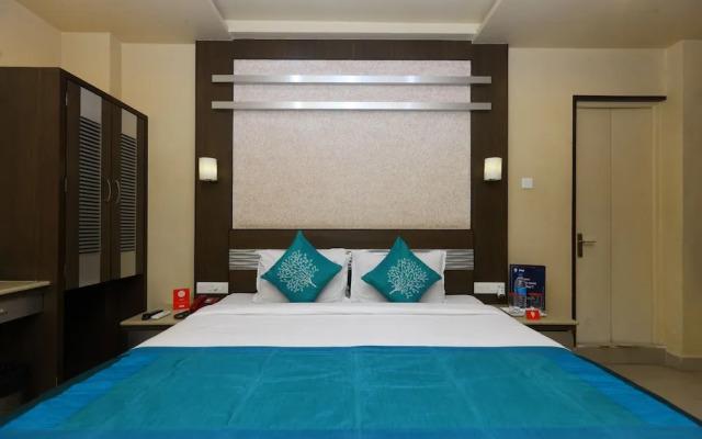 OYO 5319 Hotel Navaratna