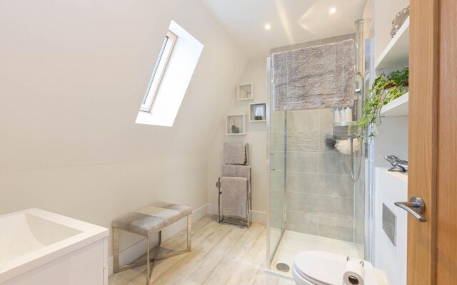 Luxury Townhouse Next to Bicester Village