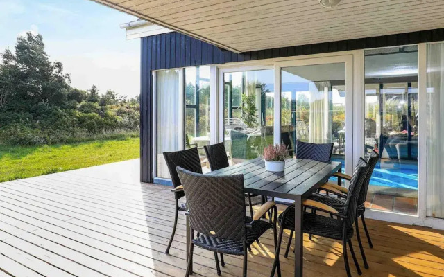 12 Person Holiday Home in Ringkobing
