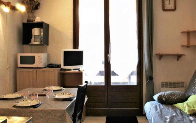 Appartement Risoul, 1 pièce, 4 personnes - FR-1-330-61