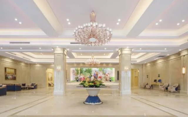 Vienna International Hotel (Yuhuan Wanda Plaza)