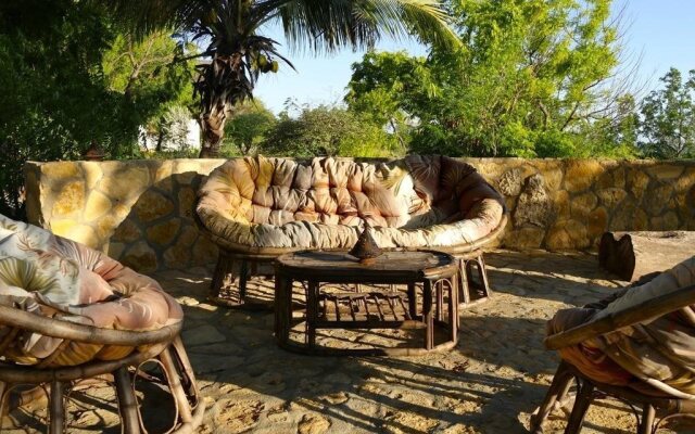 Caliente Beach Hotel