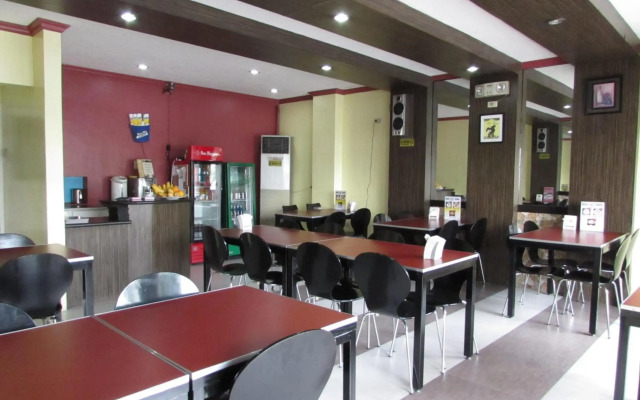 Oyster Plaza Hotel
