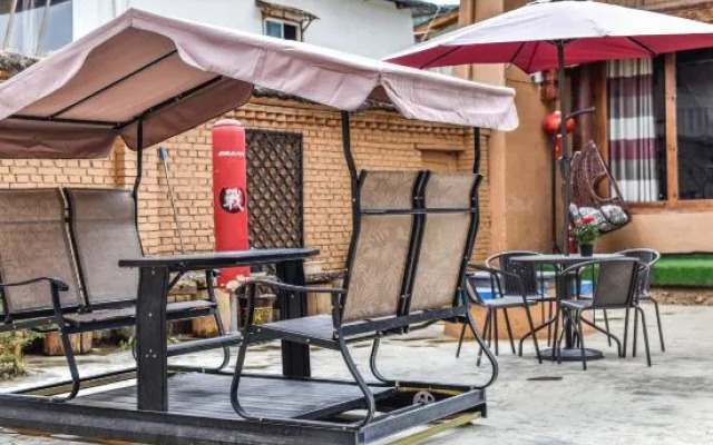 Guzang Xiangbala Diannan Wufu Boutique Inn