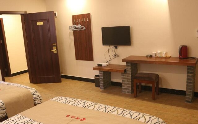 Happy Journey Hotel
