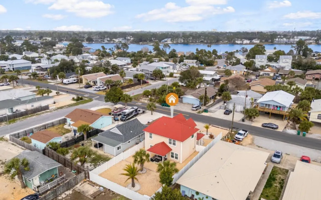 Pet Friendly Beach House - Sunset Escape