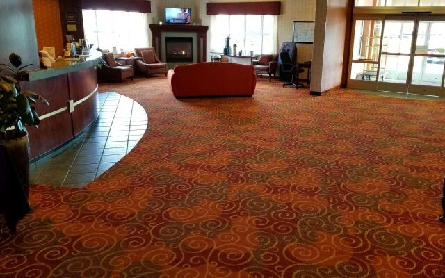 Rock Island Inn & Suites Marshalltown