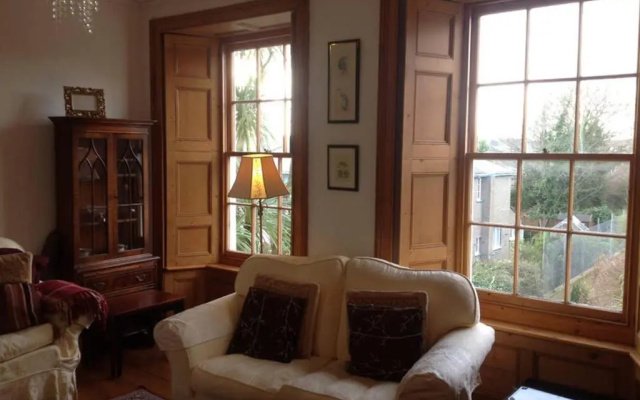 3 Bedroom 2 Bathrooms Apartment in Central Penzance