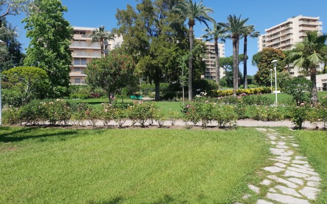 Beautiful 1-bedroom Apartment Sea View