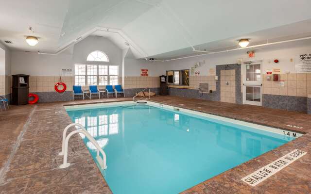 Best Western Plus Woodstock Inn & Suites