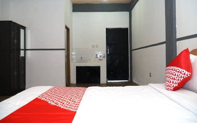 OYO 1861 Martha Guest House