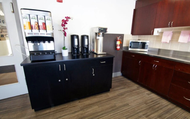 HI Calgary City Centre - Hostel