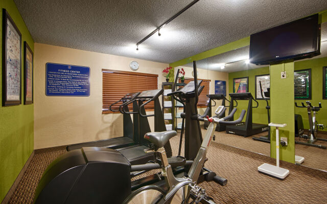 Best Western Plus Tempe by the Mall