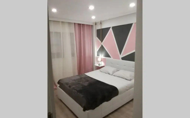 Ria Center Apartment - Left