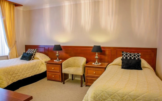 The Revelstoke Hotel