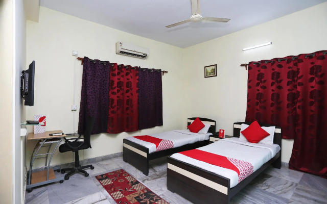 OYO 9220 near Salt Lake Sector 1