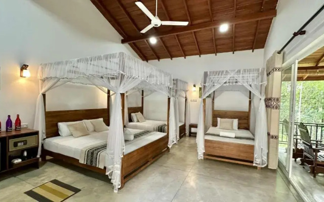 Jungle Paradise Hotel