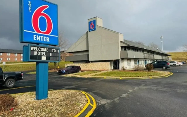 Motel 6 Cedar Rapids, IA