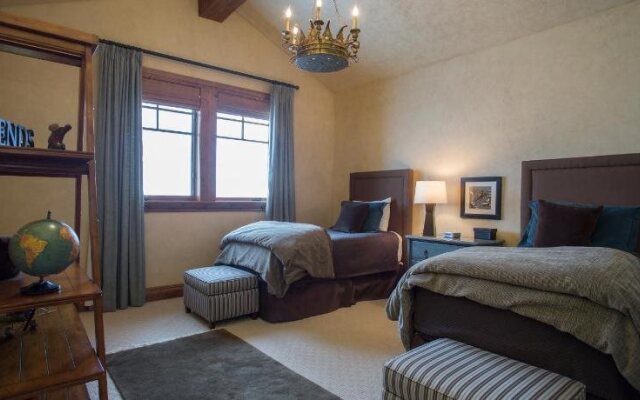 Grand Lodge at Empire Pass